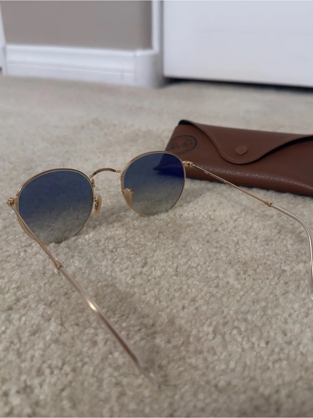 Ray-Ban stunning authentic